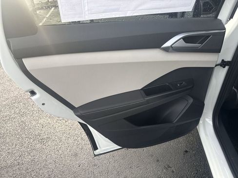 New 2026 Volkswagen Taos SEL AWD/4WD image 25