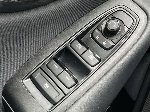 Certified 2025 Subaru Outback image 25