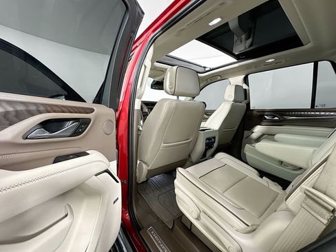 Used 2023 GMC Yukon Denali RWD image 17