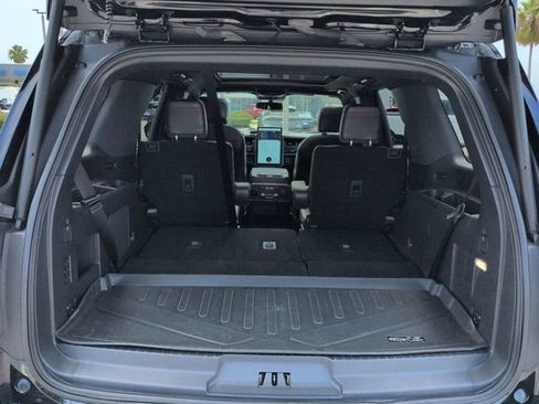 Certified 2022 Ford Expedition Platinum RWD image 13