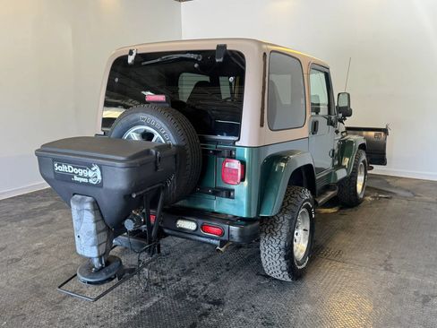 Used 2000 Jeep Wrangler Sahara AWD/4WD image 6