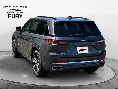 Used 2025 Jeep Grand Cherokee Overland w/ Trailer Tow Package AWD/4WD image 5