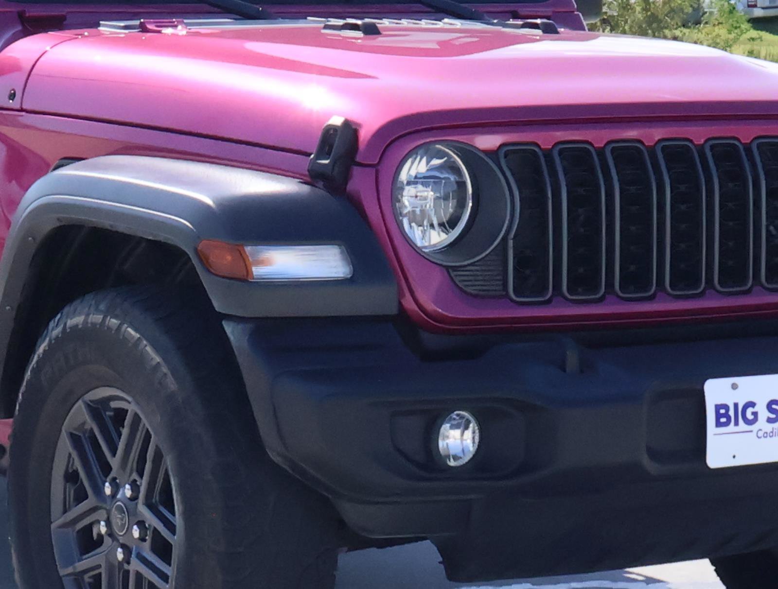 Used 2024 Jeep Wrangler Unlimited Sport AWD/4WD image 9