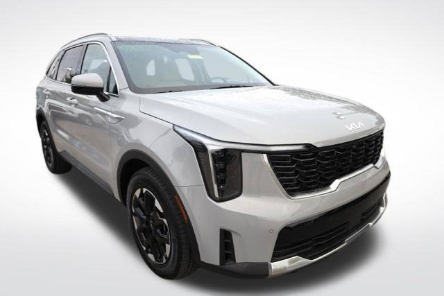 Used 2025 Kia Sorento S w/ Panoramic Sunroof Package FWD image 2