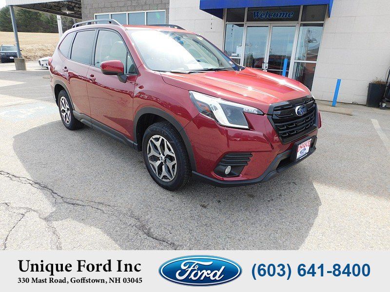 Used 2023 Subaru Forester Premium AWD/4WD image 2