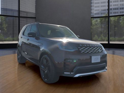 New 2026 Land Rover Discovery Limited Edition image 8
