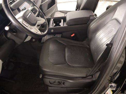 Used 2020 Land Rover Defender 110 SE AWD/4WD image 11