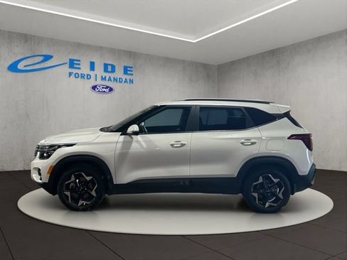 Used 2025 Kia Seltos EX AWD/4WD image 8