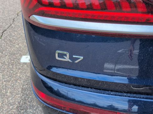 Used 2022 Audi Q7 3.0T Premium AWD/4WD image 6