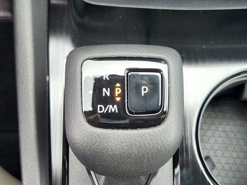 Certified 2023 Nissan Rogue SV w/ SV Premium B Package AWD/4WD image 12