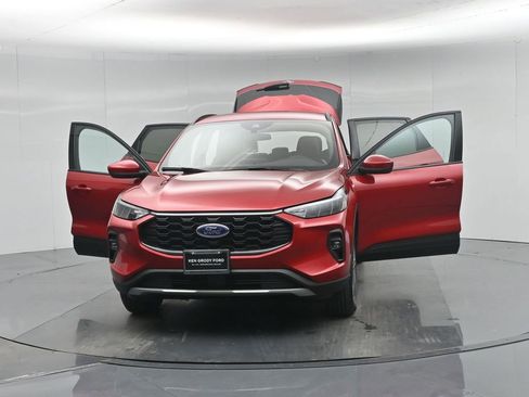 Used 2025 Ford Escape ST-Line Select image 36