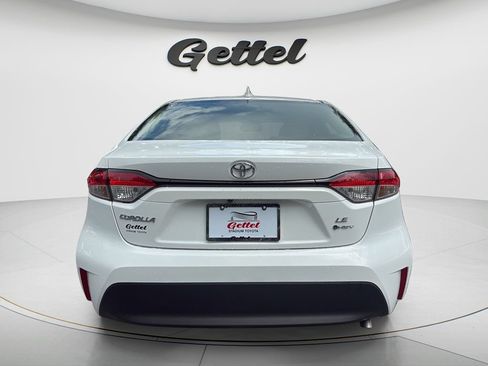Used 2026 Toyota Corolla LE FWD image 6