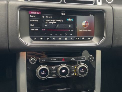 Used 2017 Land Rover Range Rover HSE image 12