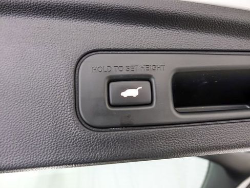 Used 2023 Acura MDX SH-AWD w/ Technology Package image 32