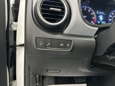 Used 2018 Hyundai Kona SEL w/ SEL Tech Package 02 FWD image 33