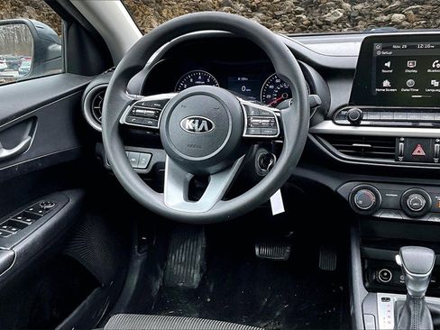 Used 2020 Kia Forte LXS image 5