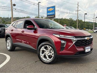 Used 2024 Chevrolet Trax LS w/ LS Convenience Package