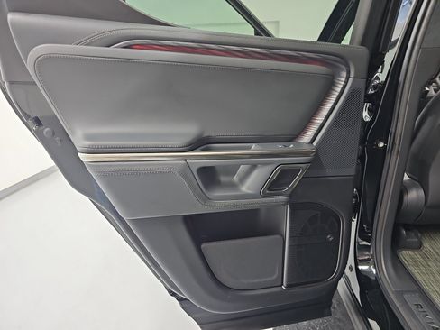 Used 2024 Rivian R1T Adventure AWD/4WD image 17