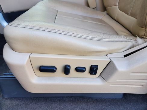 Used 2014 Ford F150 Lariat w/ Equipment Group 501A Mid image 23