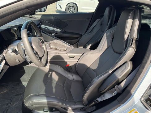 Used 2021 Chevrolet Corvette Stingray Coupe w/ 1LT image 11