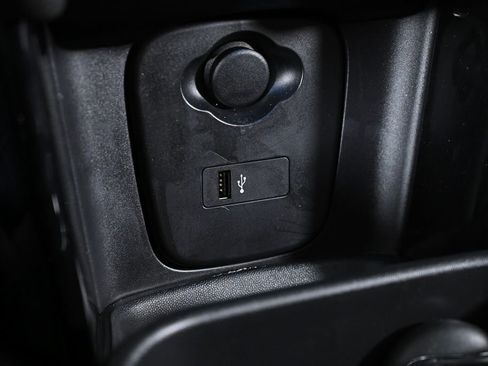 Certified 2024 MINI Cooper SE image 22