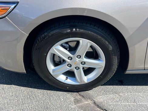 Used 2024 Chevrolet Malibu LS FWD image 12