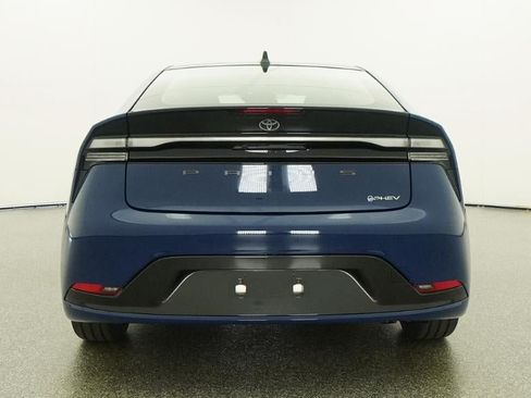 New 2026 Toyota Prius Plug-In Hybrid FWD image 23