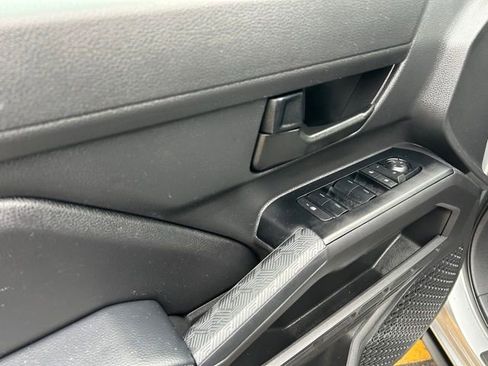Used 2025 Toyota Tacoma SR5 image 22