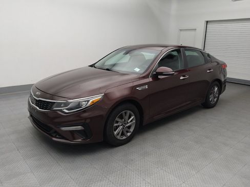 Used 2020 Kia Optima LX FWD image 2
