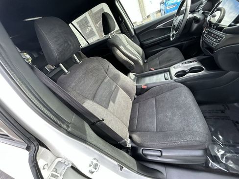 Used 2022 Honda Pilot Sport image 25