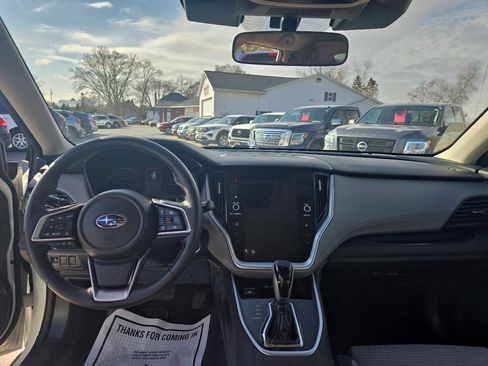 Used 2023 Subaru Outback Premium AWD/4WD image 12