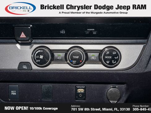 Used 2017 Toyota Tacoma SR5 image 21