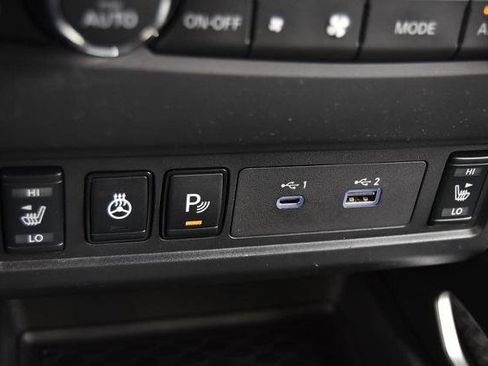 Certified 2024 Nissan Frontier SV w/ Technology Package image 20