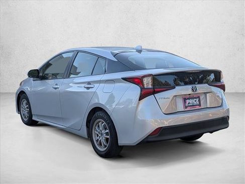 Used 2021 Toyota Prius L Eco FWD image 7