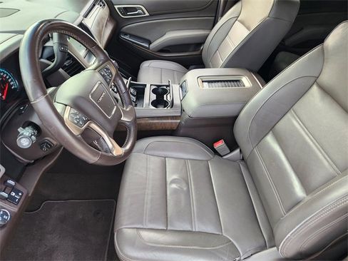 Used 2018 GMC Yukon Denali w/ Denali Ultimate Package image 13