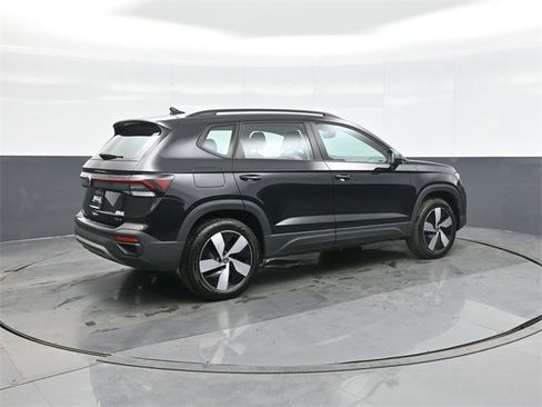 Certified 2025 Volkswagen Taos S image 7