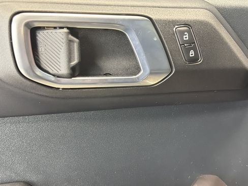 Used 2024 Ford Bronco Raptor AWD/4WD image 19