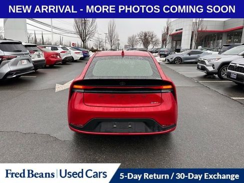 Used 2023 Toyota Prius LE image 4
