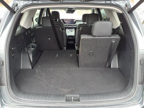 Used 2025 Hyundai Palisade SEL image 11