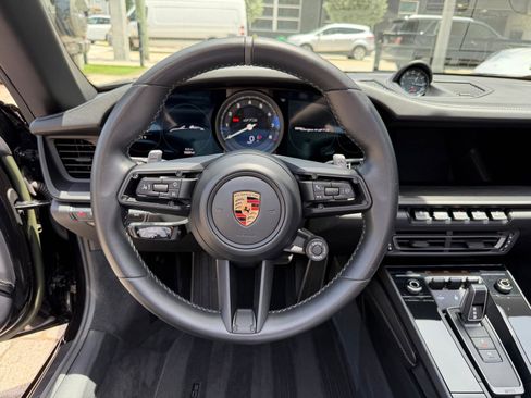 Used 2022 Porsche 911 50th Anniversary Edition AWD/4WD image 40