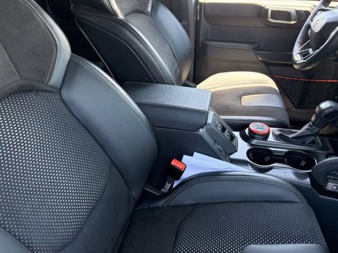 Certified 2024 Ford Bronco Raptor w/ Interior Carbon Fiber Pack 6 AWD/4WD image 10