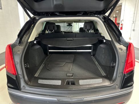 Used 2018 Cadillac XT5 Premium Luxury FWD image 12