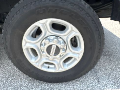 Used 2025 Ford F250 XLT w/ FX4 Off-Road Package AWD/4WD image 14