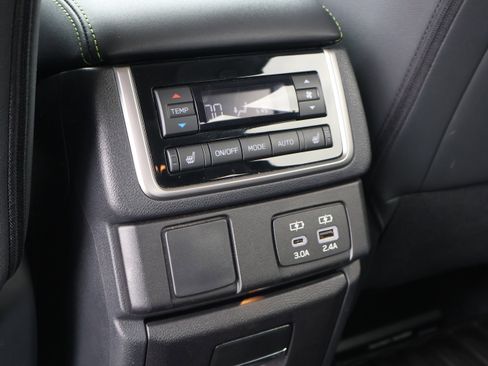 Used 2023 Subaru Ascent Onyx Edition Limited AWD/4WD image 19