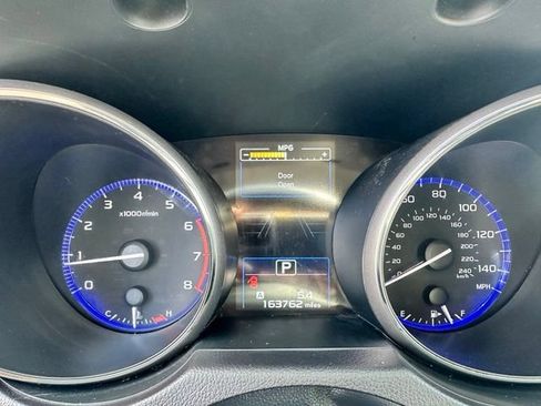 Used 2017 Subaru Outback 2.5i Limited AWD/4WD image 17