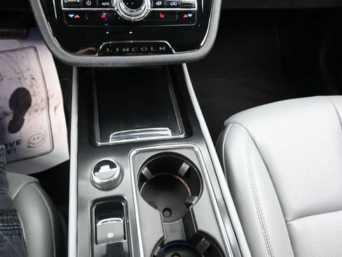 Used 2020 Lincoln Corsair FWD w/ Equipment Group 101A image 11