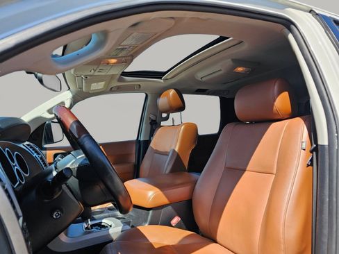 Used 2016 Toyota Sequoia Platinum AWD/4WD image 21