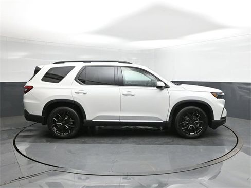 New 2025 Honda Pilot Touring image 26