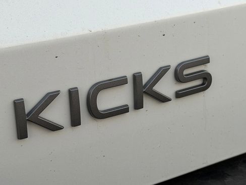 New 2026 Nissan Kicks SV image 7