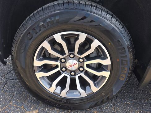 Used 2020 GMC Sierra 1500 AT4 w/ AT4 Premium Package AWD/4WD image 14